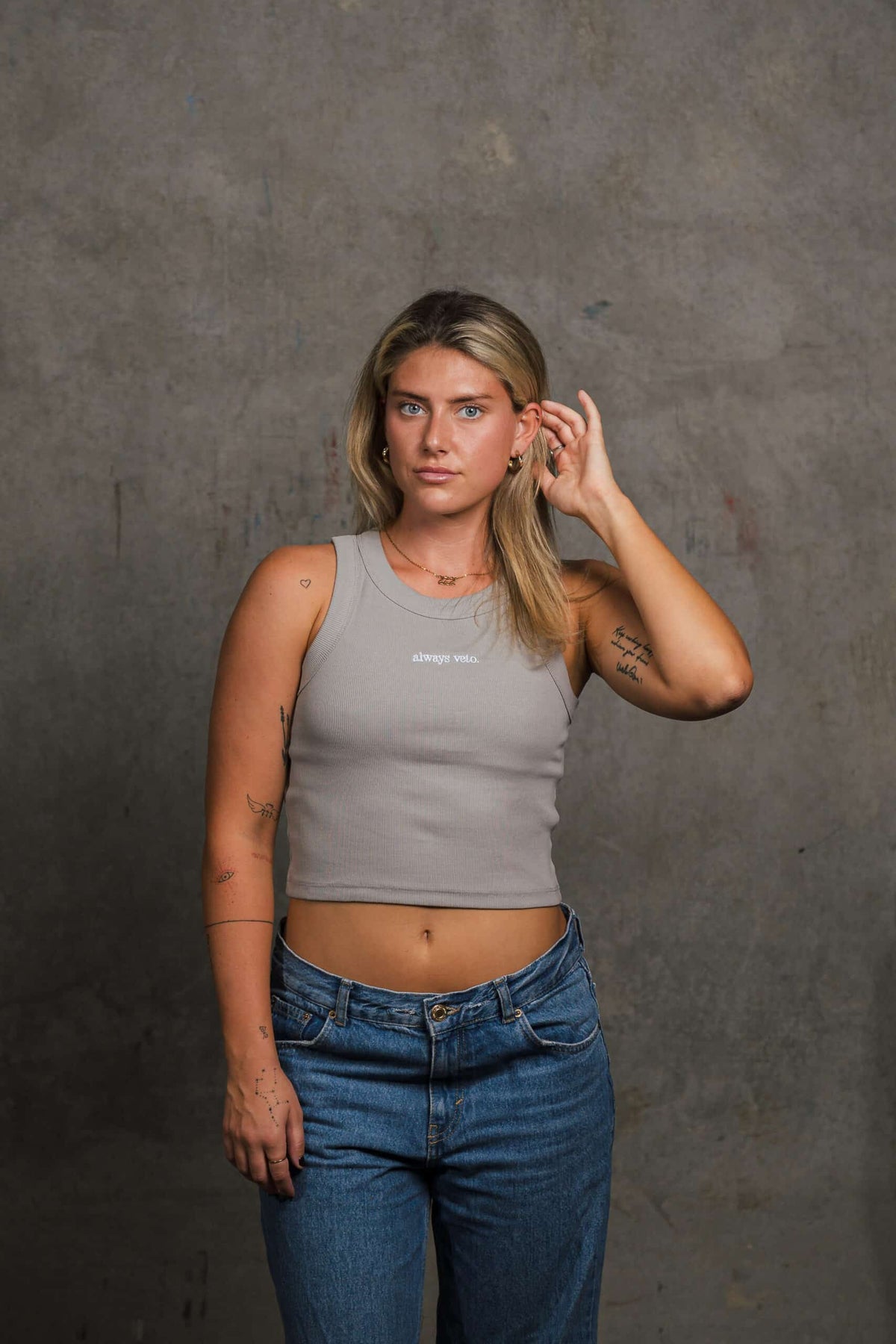 ALWAYS VETO SIGNATURE CROP - STORM GREY