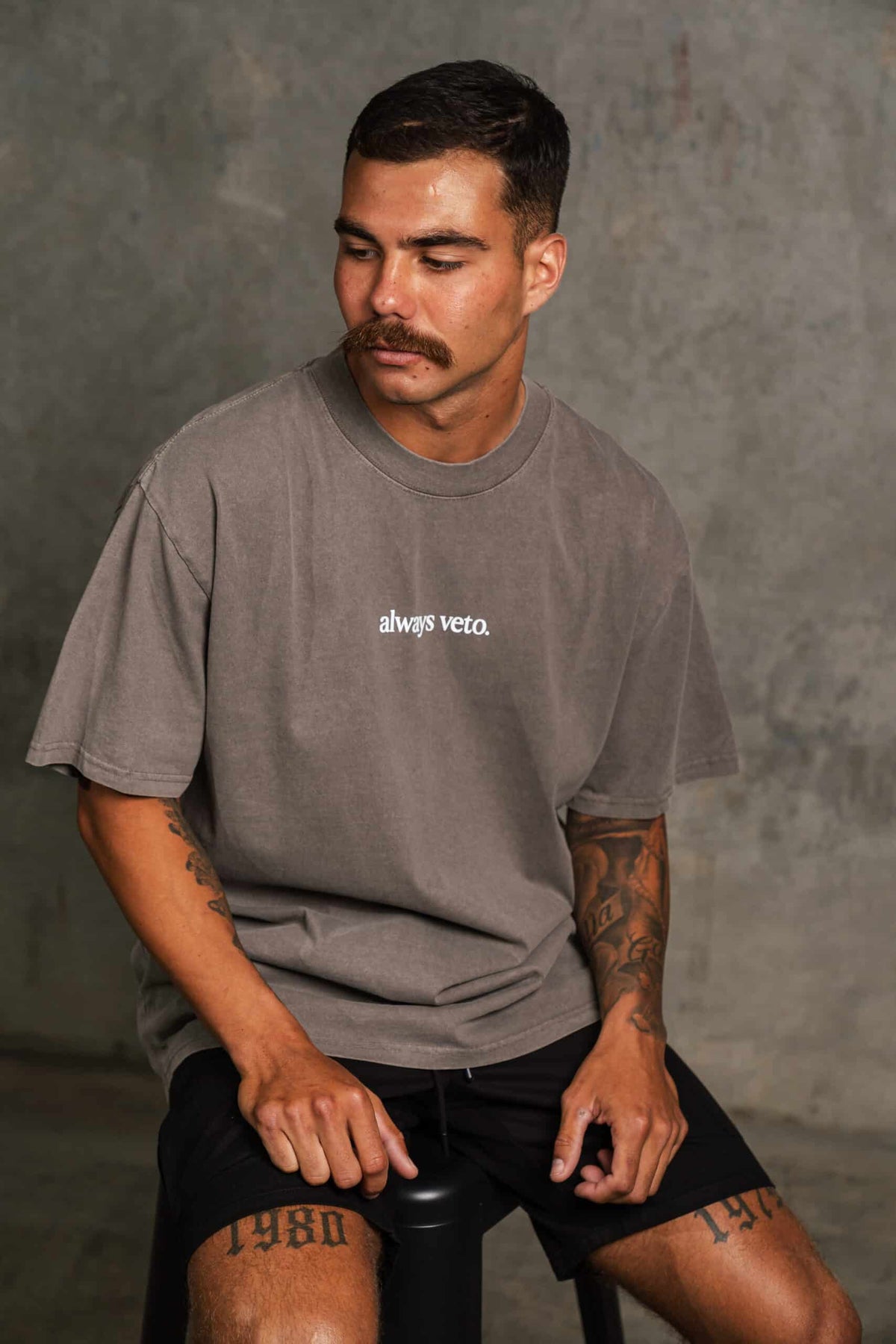 ALWAYS VETO SIGNATURE TEE - FADED GREY