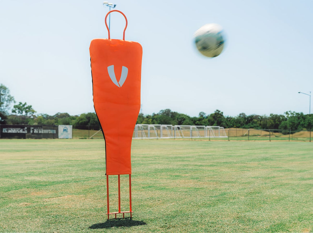 Free Kick Man - Orange