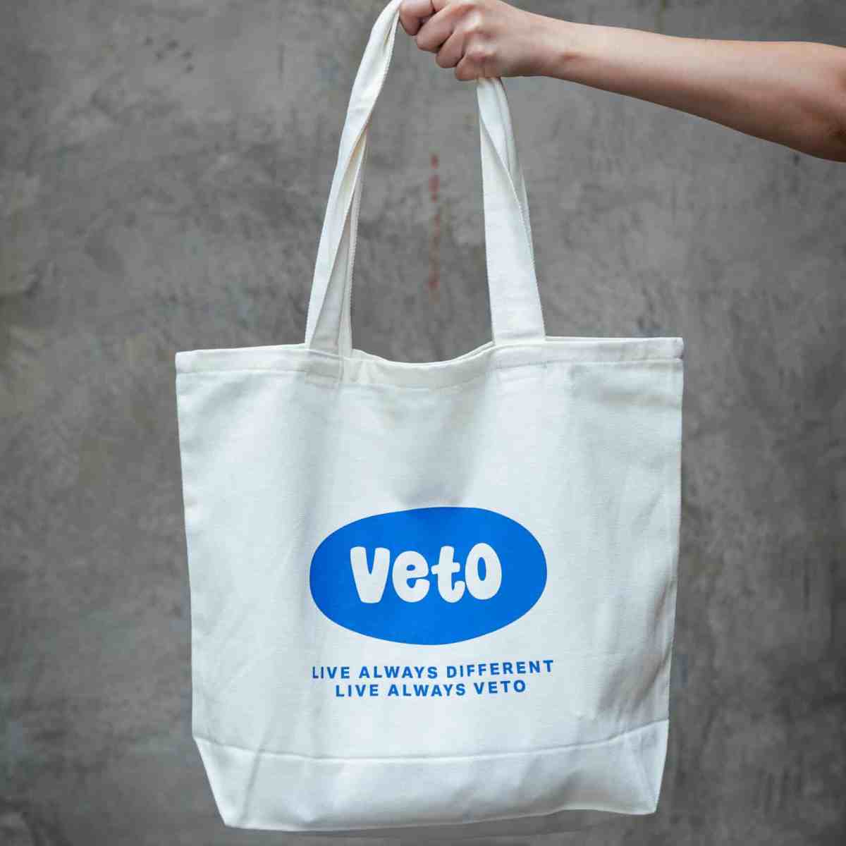 ALWAYS DIFFERENT TOTE - CREAM BLUE