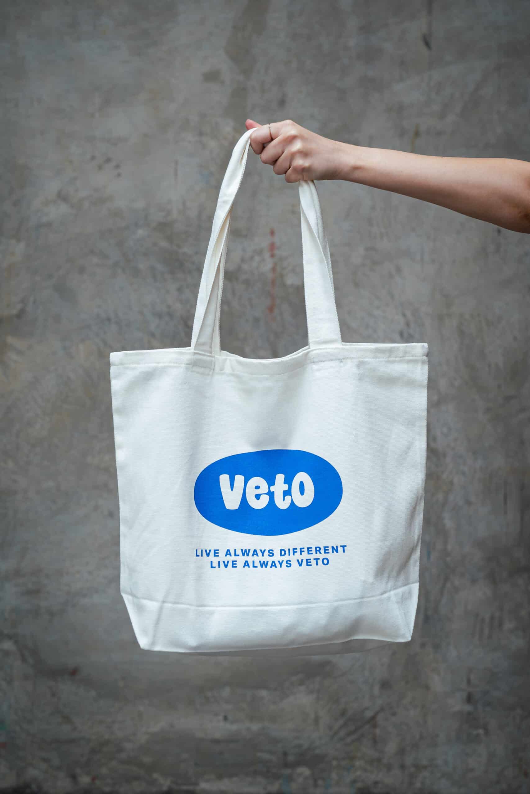 ALWAYS DIFFERENT TOTE - CREAM BLUE