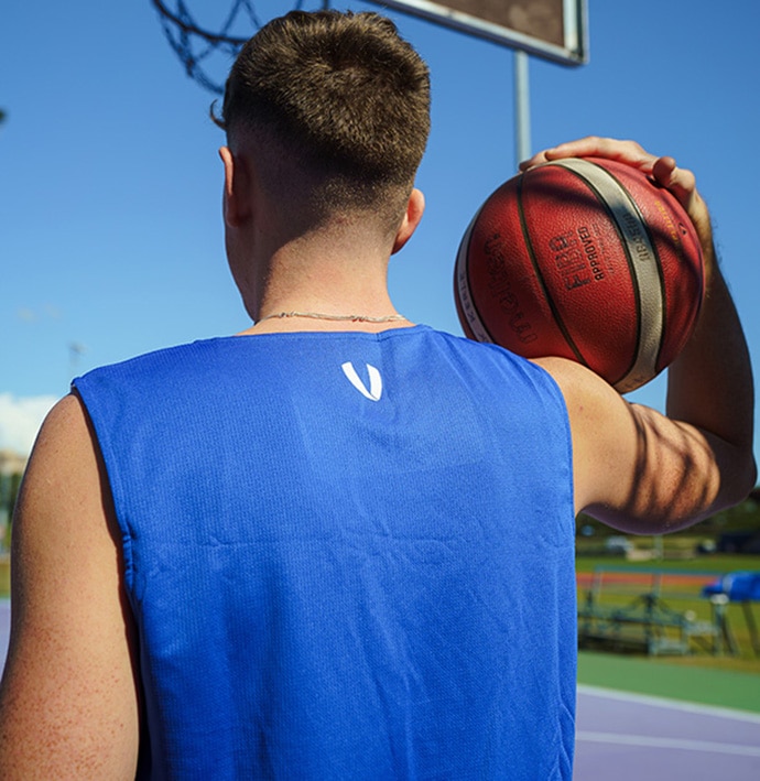 Vault Reversible Basketball Singlet - ROYAL/WHITE - Image 4