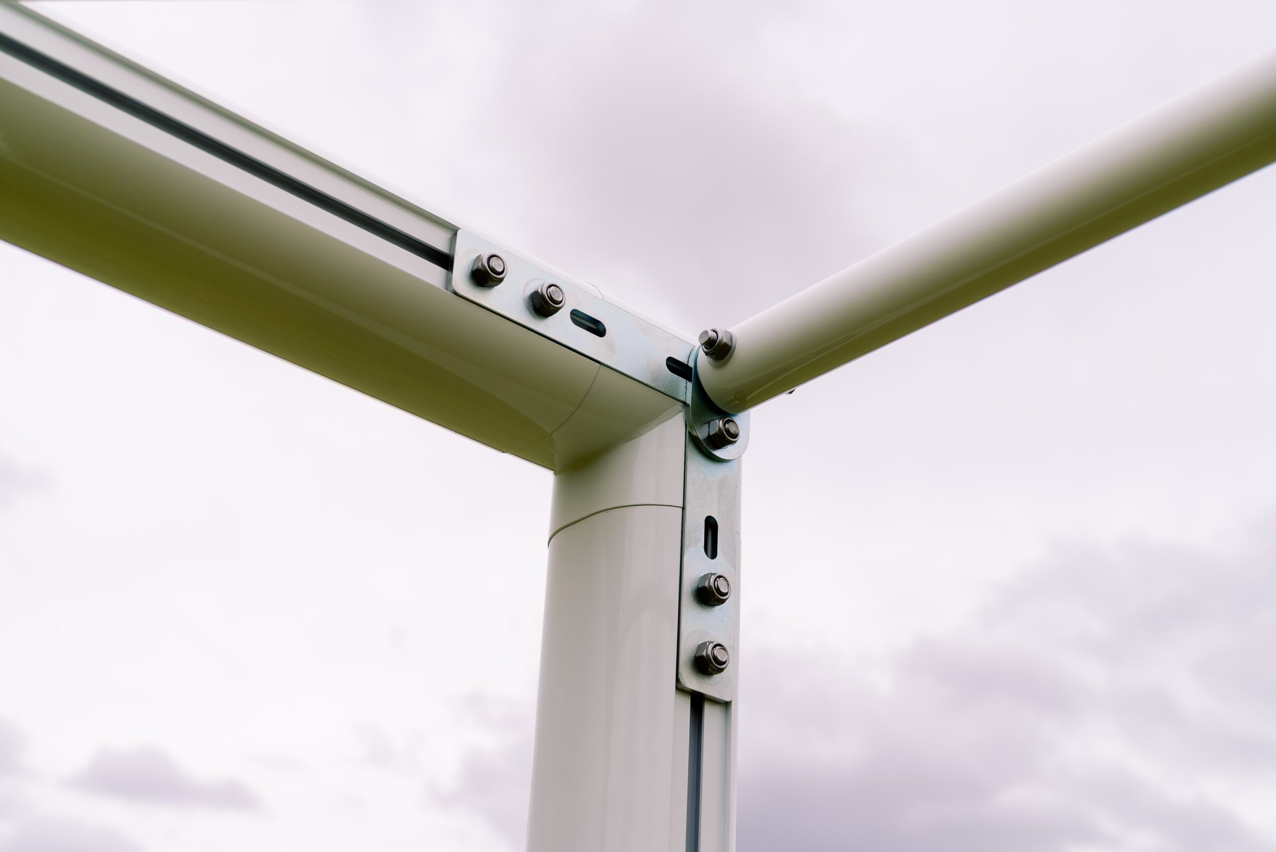 NEXTGEN Portable Aluminium U10 TO U13 Goal w/ 360 Wheels - Image 5