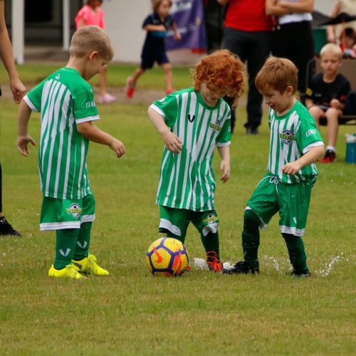 custom-football-teamwear-slide-3